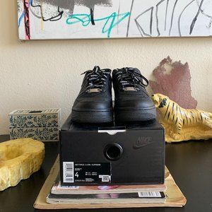 Nike Air Force 1 Low Supreme Black